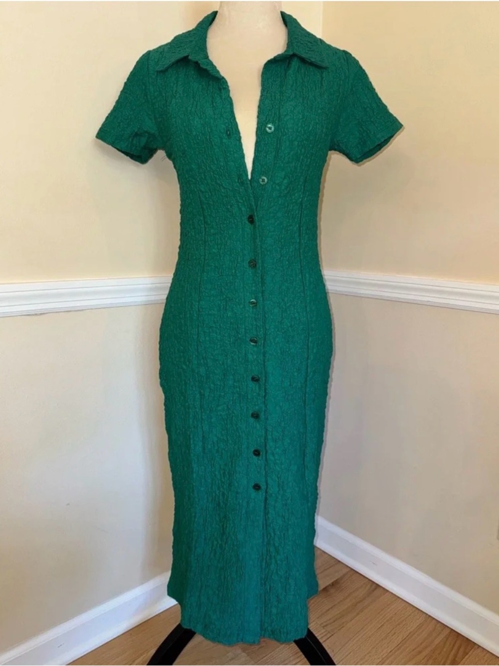 Green Textured Button-Front Women’s Top Dress